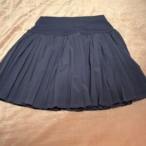 Hinged skirt